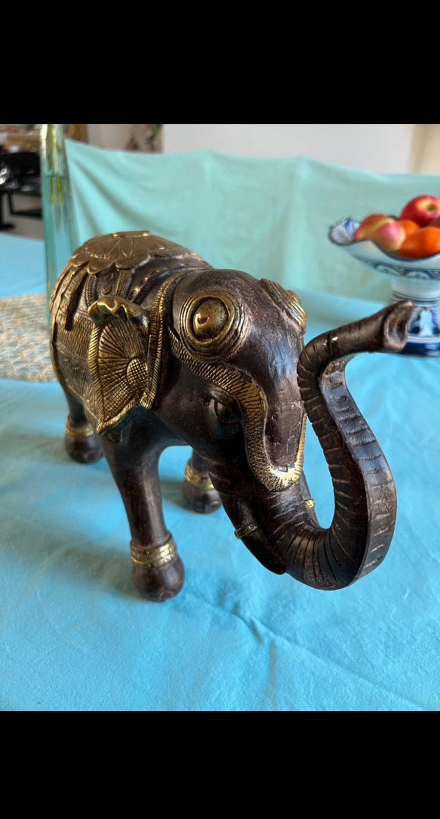 Statuette éléphant, Enlèvement