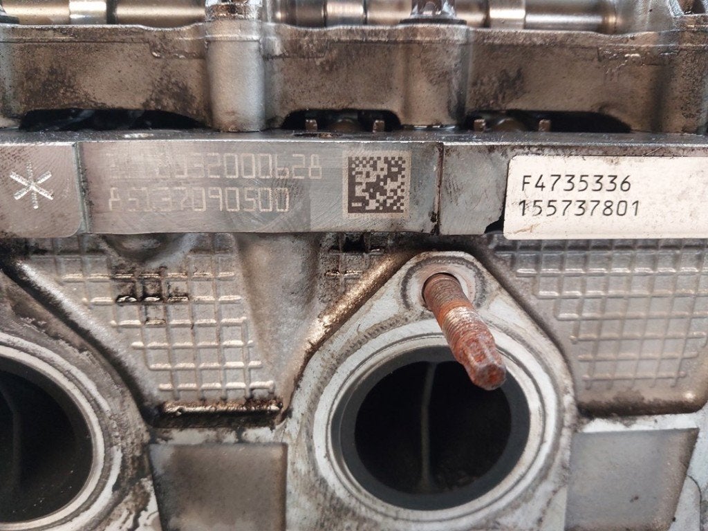 CULASSE BMW 5 serie Touring (G31) (01-2017/05-2022), Utilisé, BMW, Petuelring 130
80809  München, DE, Bayerische Motoren Werke AG