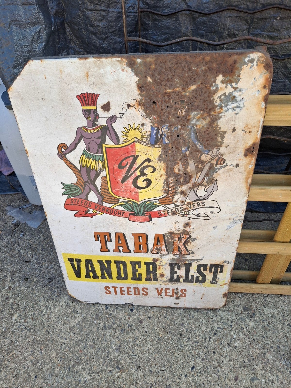 Emaille bord  Vanderelst 1961. Zoals het is, Antiek en Kunst, Antiek | Email, Ophalen
