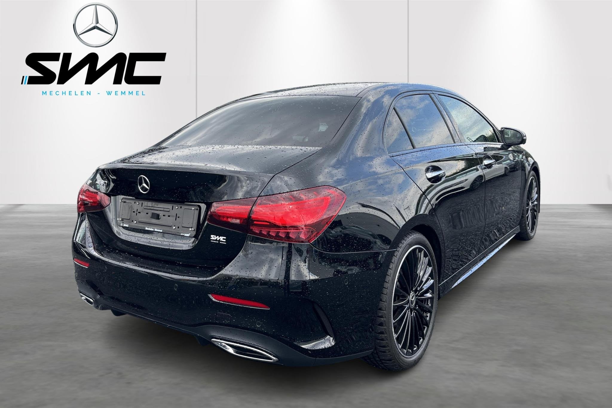 Mercedes-Benz A-Klasse Limousine A 180 AMG Line, 4 deurs, Stof, Gebruikt, 136 pk