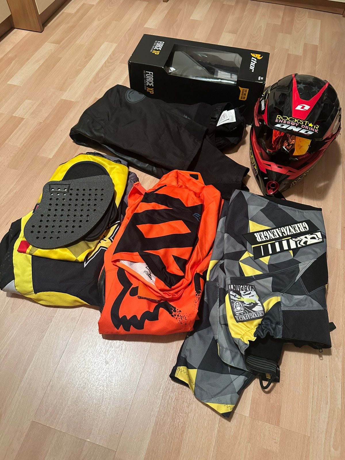Crosskleding, Ophalen, Tweedehands
