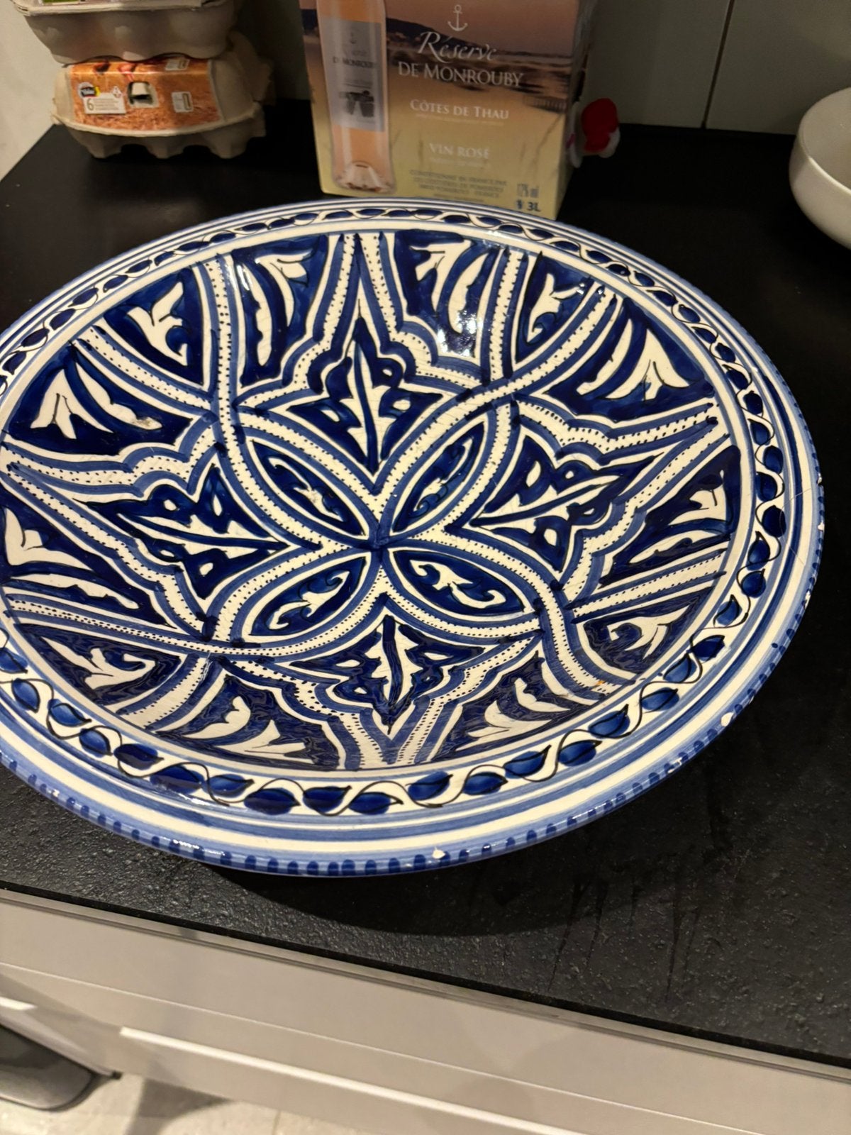 Plat marocain, Fait main, Rond, Utilisé, Pot ou cruche