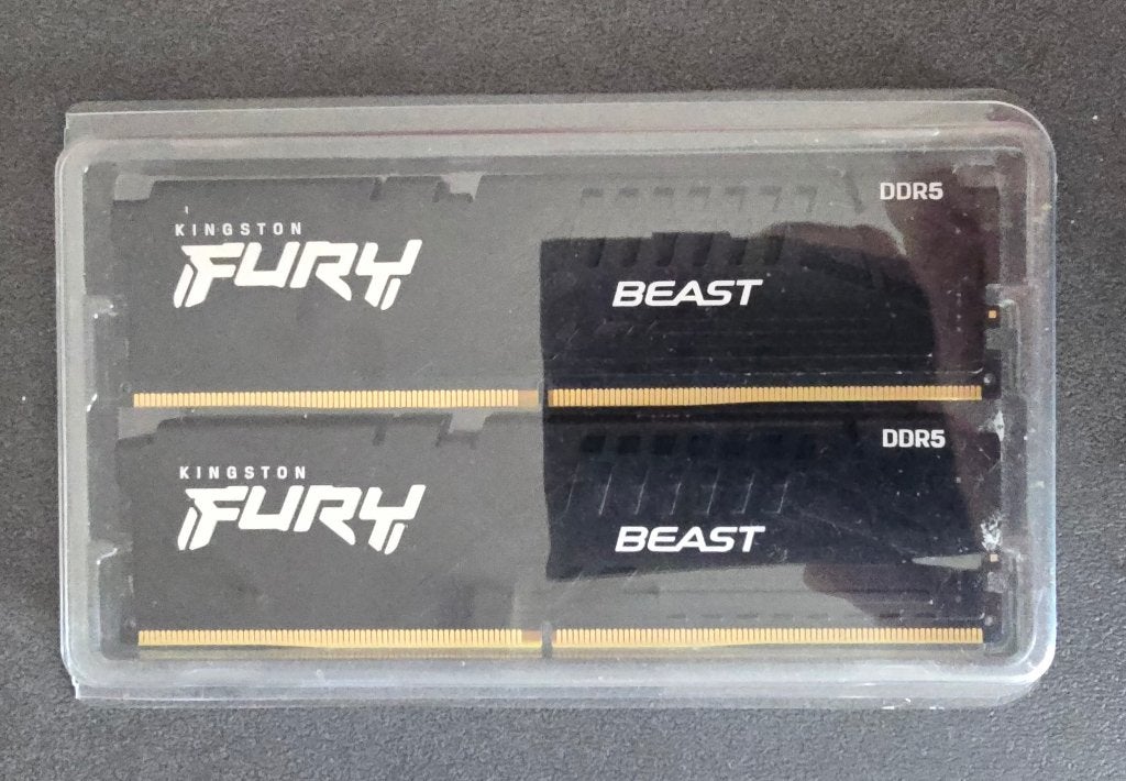 Kit 64GB Ddr5 6000mhz Cl30 amd/intel kingston Fury, Computers en Software, Ophalen of Verzenden, Zo goed als nieuw, Desktop, 6000mhz