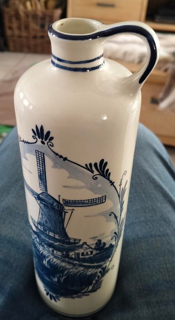 Delfs porseleinen kruikje. Handwerk, Genummerde uitgave., Ophalen