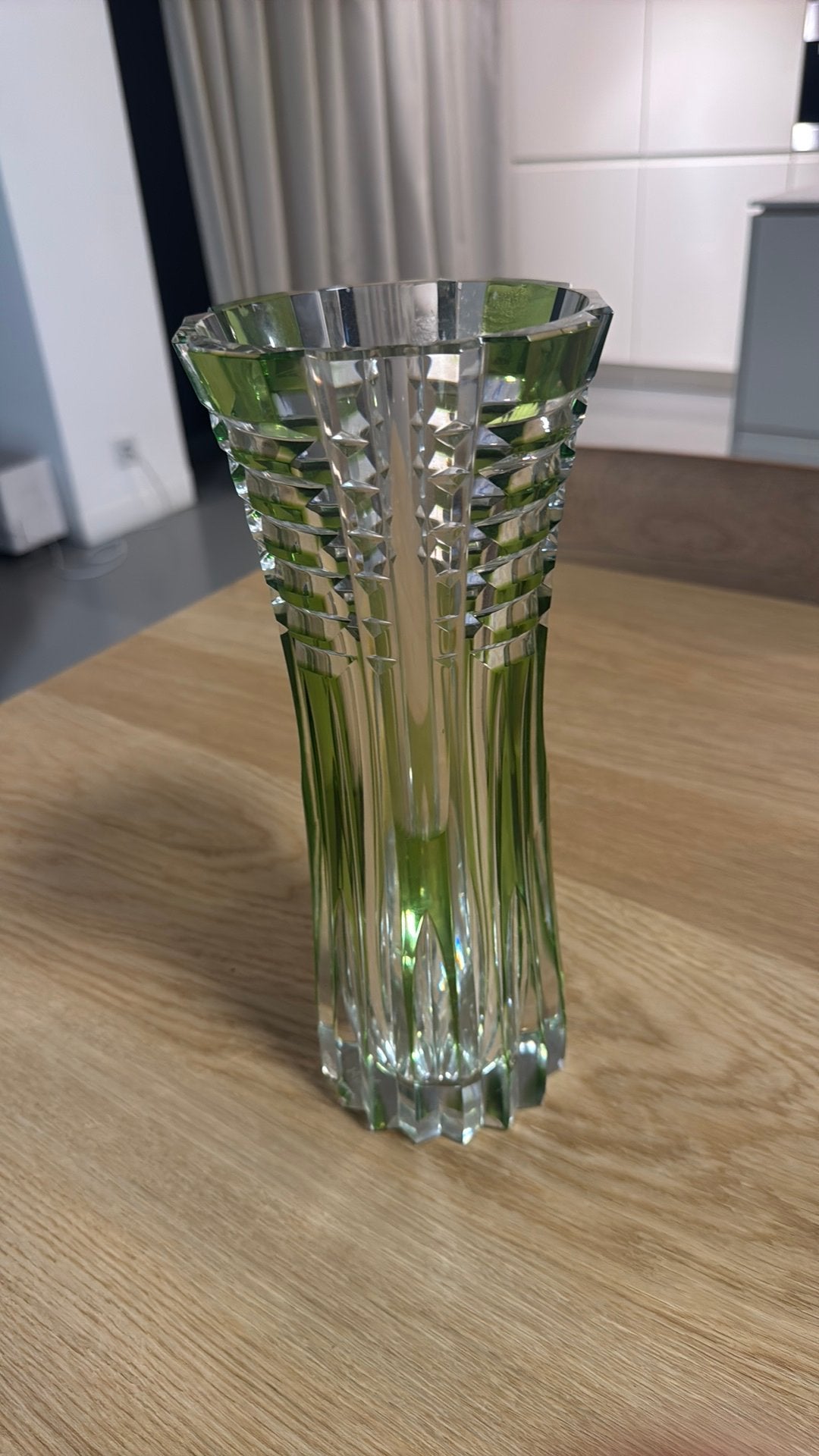 Val Saint Lambert kristallen vaas groen – gesigneerd – 30 cm, Ophalen