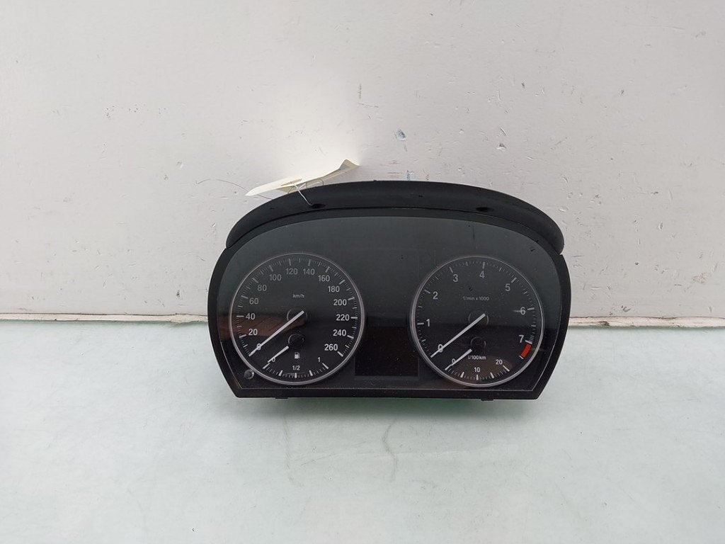 COCKPIT BMW 3 serie (E93) (01-2006/12-2013), Auto-onderdelen, Gebruikt, BMW, Petuelring 130
80809  München, DE, Bayerische Motoren Werke AG