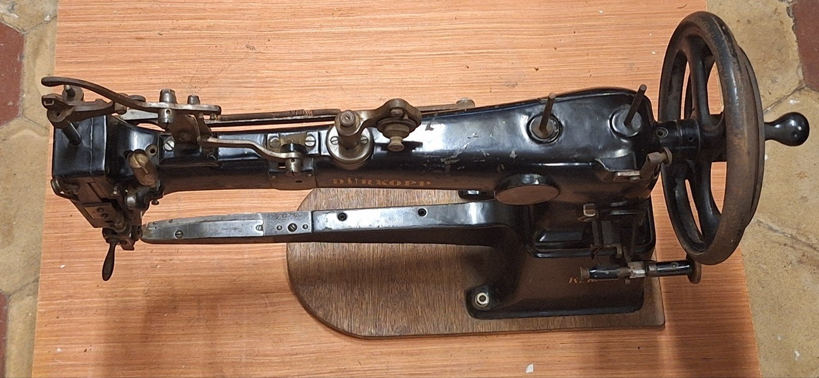 Machine à coudre Durkopp, Enlèvement