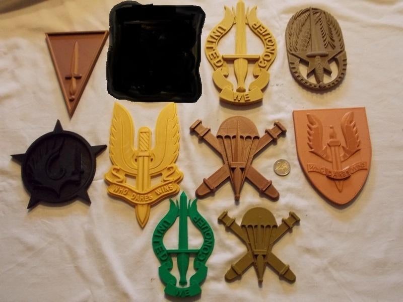 Insigne Para Commando en plastique, Collections, Enlèvement ou Envoi, Armée de terre, Emblème ou Badge