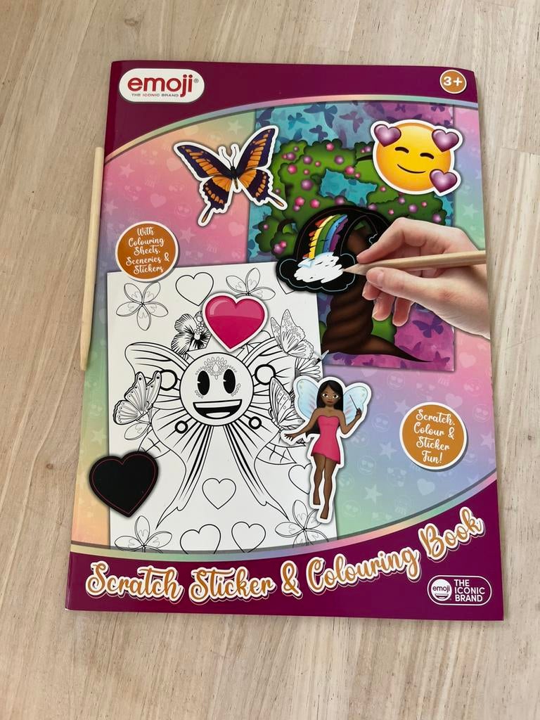 Scratch sticker- en kleurboek, Ophalen, Zo goed als nieuw
