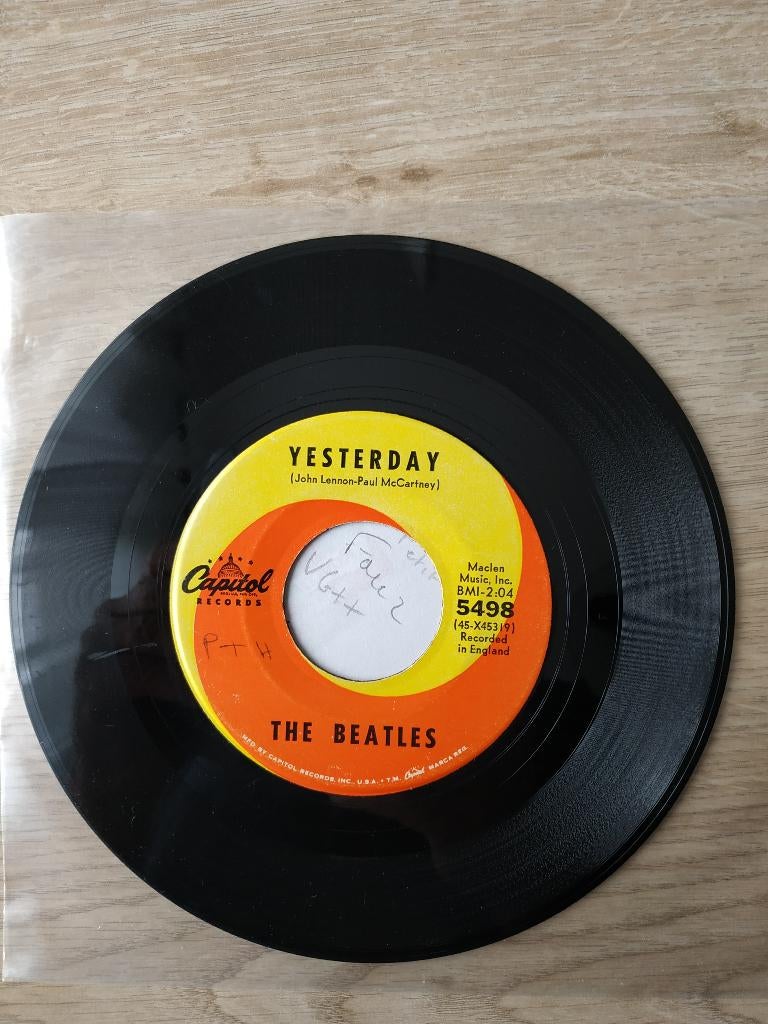 THE BEATLES GISTEREN, Ophalen of Verzenden