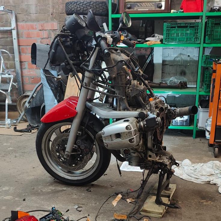 Onderdelen BMW R1100 RS, Ophalen