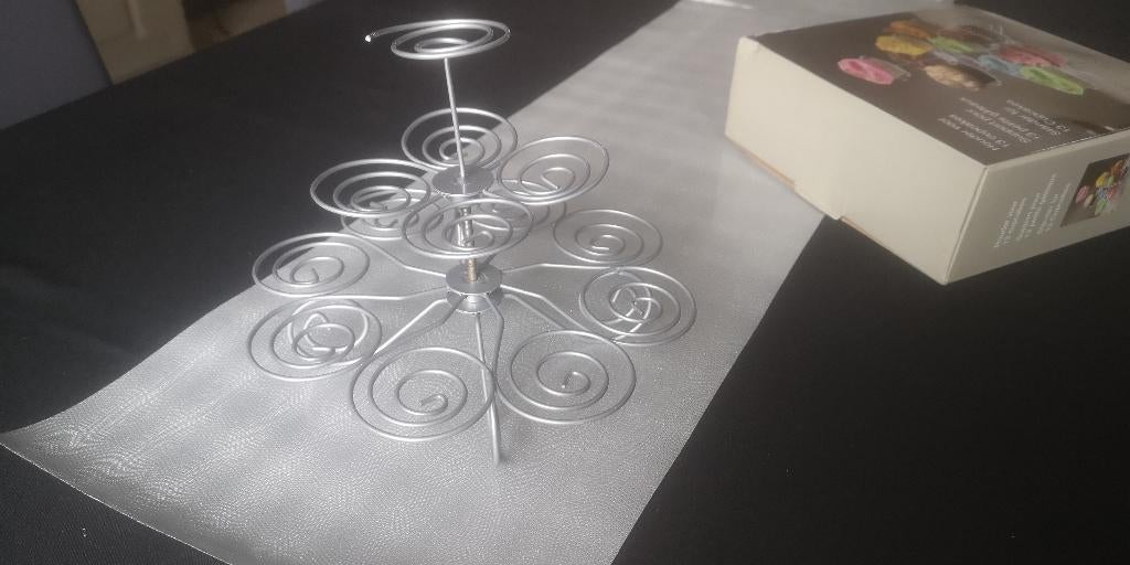 Cupcakes - houder voor 13 cupcakes, Ophalen of Verzenden, Cupcakes