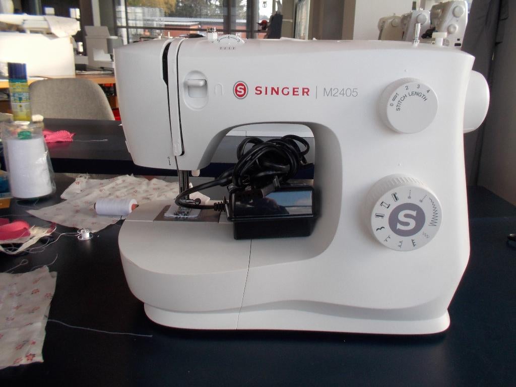 singer type M4205, Enlèvement, Comme neuf, Machine à coudre, Singer