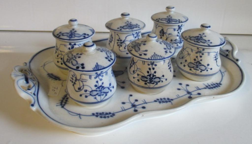 compleet set creme potjes Sarreguemines saxmotief, Verzenden