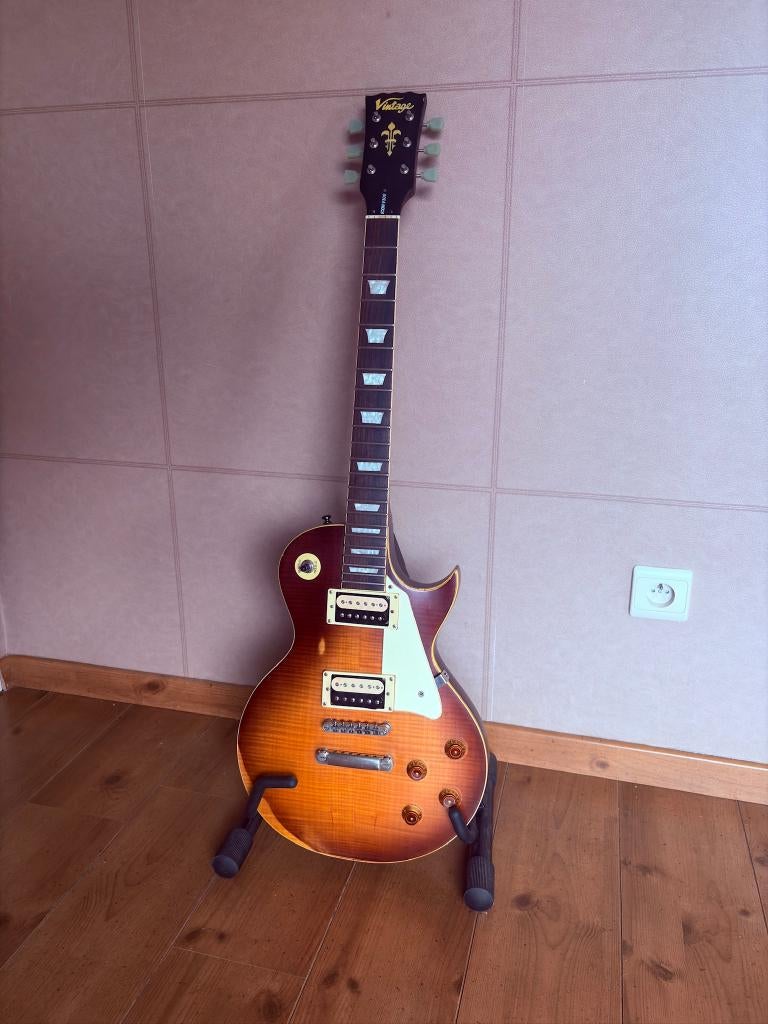 Vintage V100 ICON Distressed, Ophalen, Gebruikt, Solid body, Overige merken