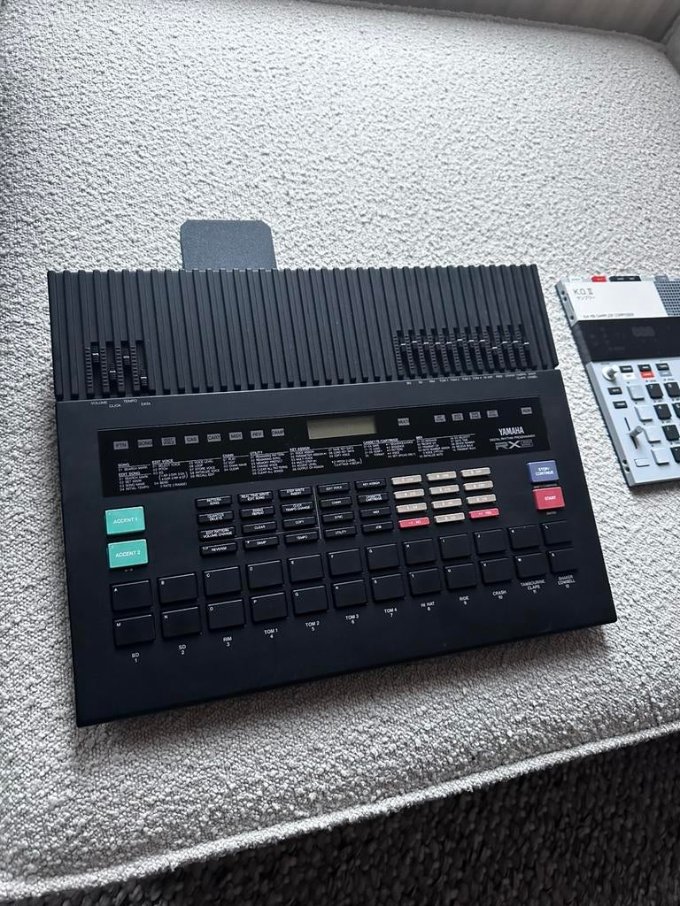 Yamaha RX5 met custom sounds usb cartridge, Musique & Instruments, Batteries électroniques, Enlèvement, Yamaha
