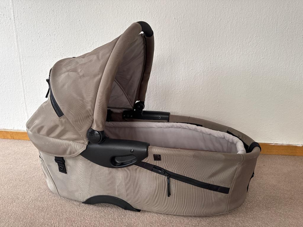 Draagmand Mutsy, Kinderen en Baby's, Kinderwagens en Combinaties, Ophalen, Gebruikt, Kinderwagen, Mutsy