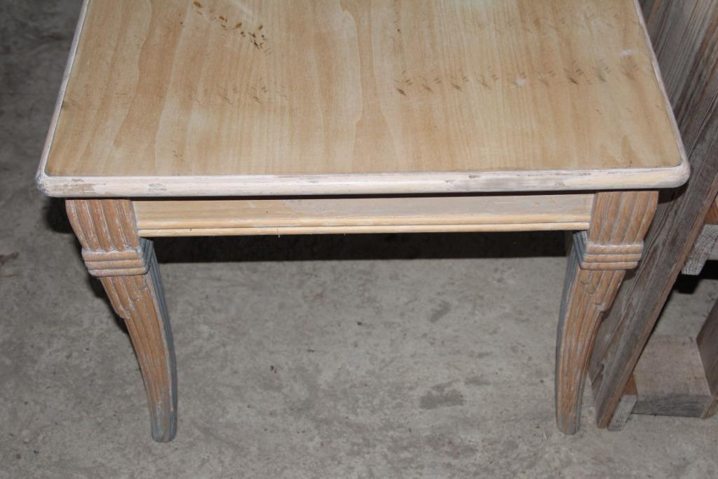 Table basse en bois à terminer de décaper ou à repeindre, 100 à 150 cm, Enlèvement, Utilisé, 50 à 100 cm