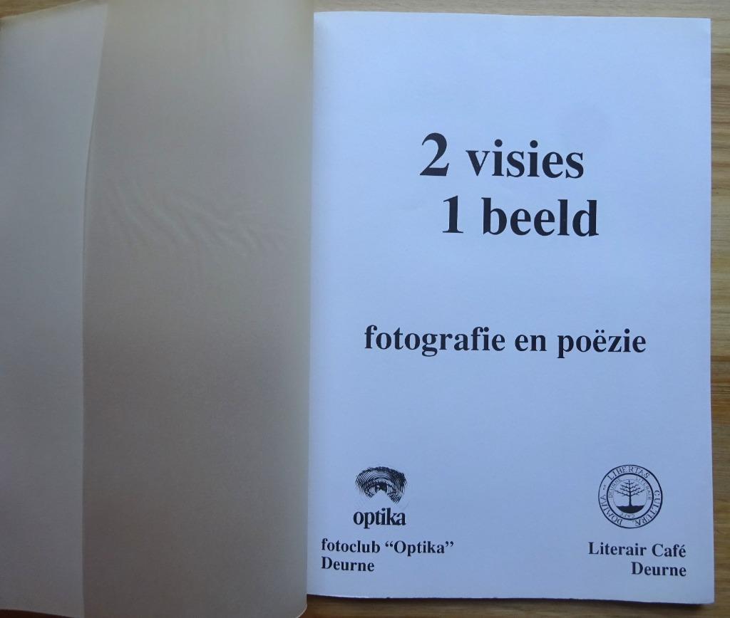 2 visies 1 beeld, Optika, Deurne 1990, Ophalen of Verzenden, Zo goed als nieuw, Overige onderwerpen