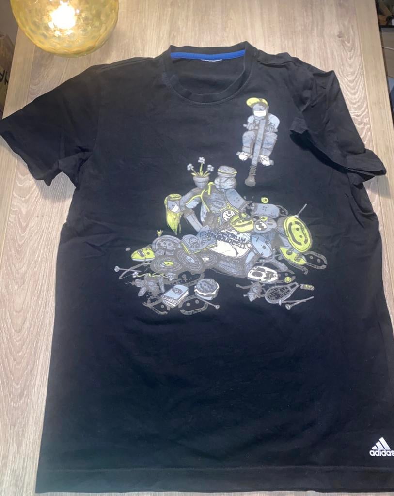Adidas - noir avec joli dessin - taille L -, Enlèvement ou Envoi, Adidas, Noir, Taille 52/54 (L)