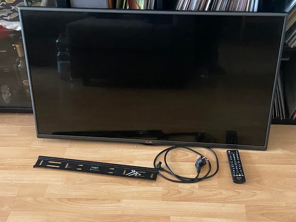 Tv 43 inch, Enlèvement, Comme neuf, LG, Smart TV