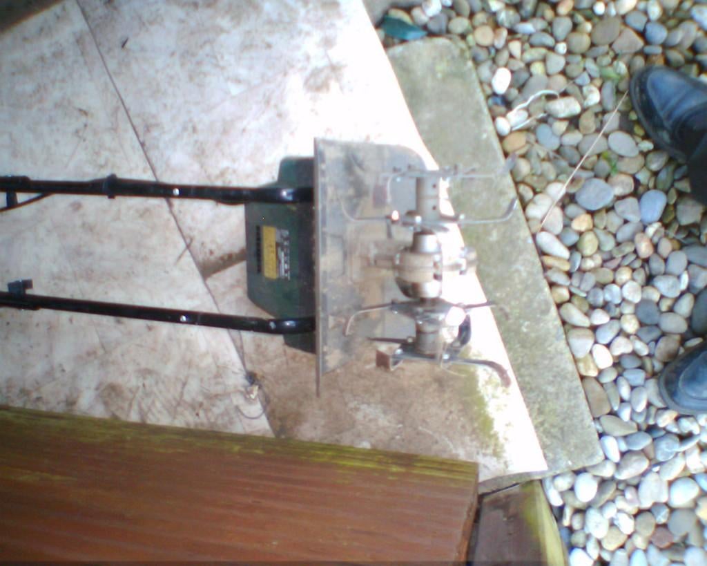 moto beche, Jardin & Terrasse, Outils à main, Enlèvement, Utilisé, Bêche, Gardena