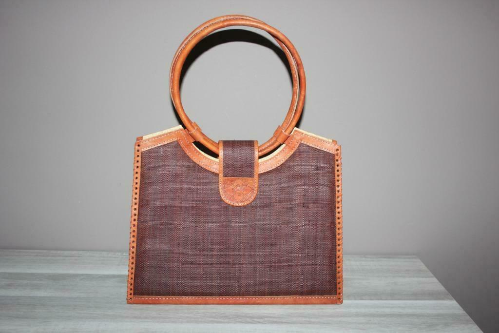 Sac à main artisanal de Madagascar (NEUF), Bijoux, Sacs & Beauté, Sacs | Sacs Femme, Enlèvement ou Envoi, Neuf, Brun, Sac à main