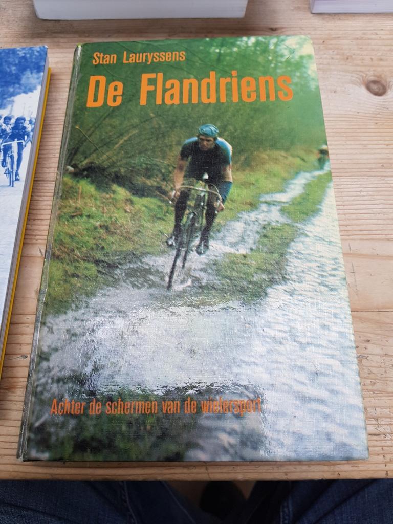 De Flandriens Stan Lauryssens Achter schermen vd wielersport, Enlèvement ou Envoi, Stan layryssens, Course à pied et Cyclisme