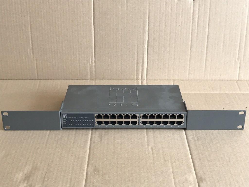LevelOne FSW-2421 Fast Ethernet Switch, Enlèvement ou Envoi, Utilisé