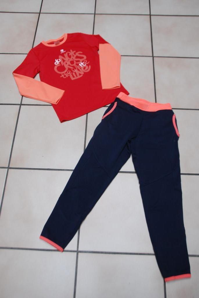 Ensemble Pantalon marine+vareuse rose"Décathlon"T140 ou 9/10, Comme neuf, Vêtements de sport ou Maillots de bain, Fille, Décathlon