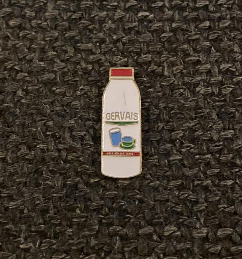 PIN - GERVAIS - LAIT - MELK, Verzamelen, Verzenden, Gebruikt, Merk, Speldje of Pin