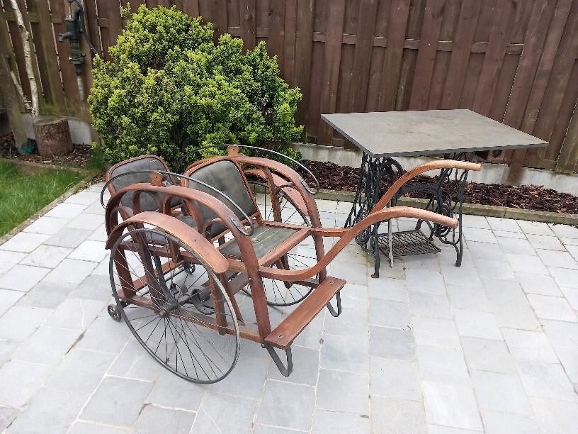 Antiek Thonet Style Tandem Child's Perambulator 19e eeuw, Enlèvement