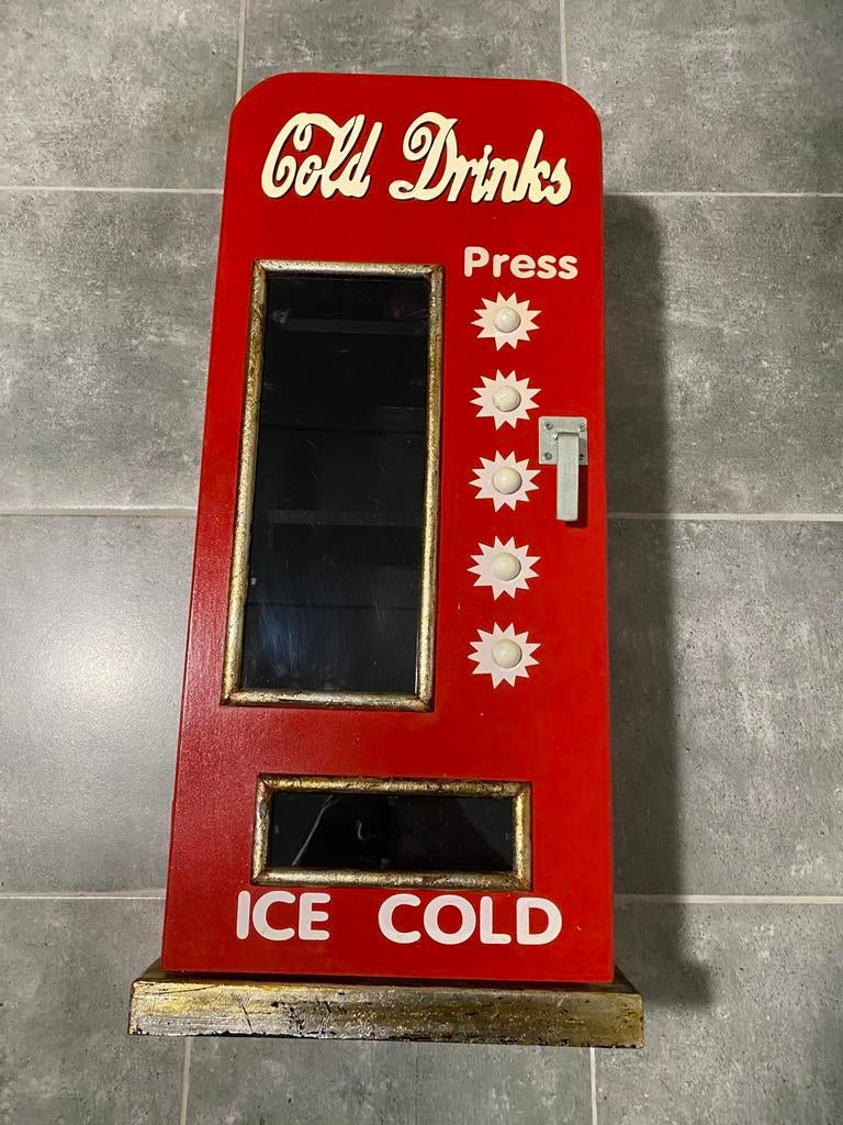 Vintage kledingkast van Coca-Cola, Ophalen, Zo goed als nieuw