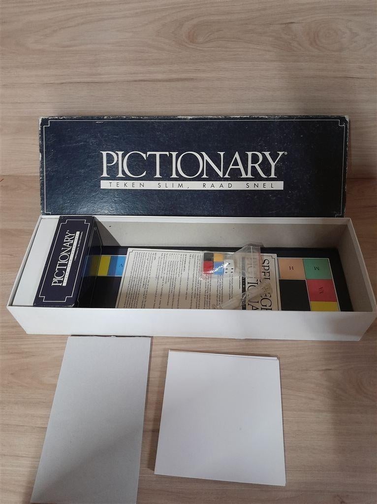 Pictionary Teken slim Raad snel - s3597, Hobby en Vrije tijd, Gezelschapsspellen | Bordspellen, Zo goed als nieuw, Verzenden
