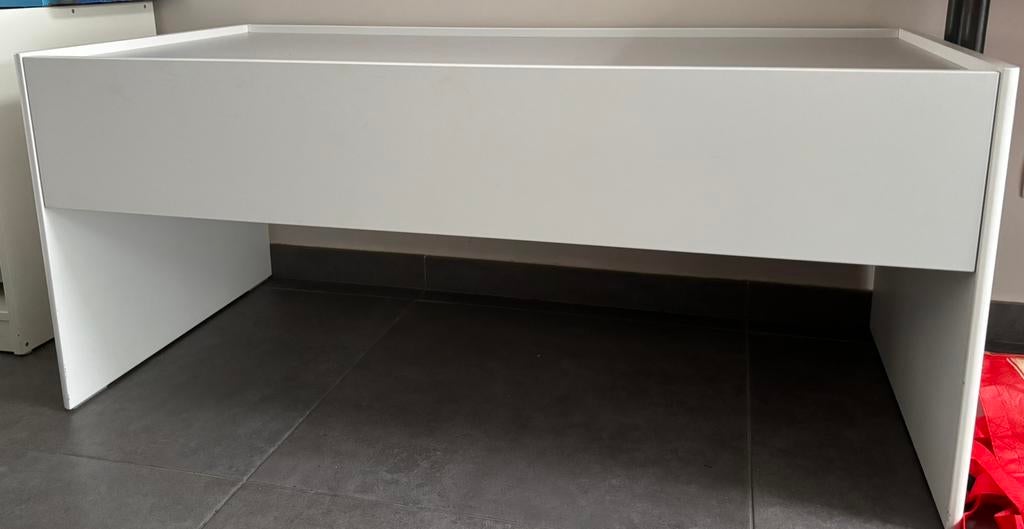 Ikea dundra tafel met opbergruimte, Kinderen en Baby's, Ophalen, Zo goed als nieuw