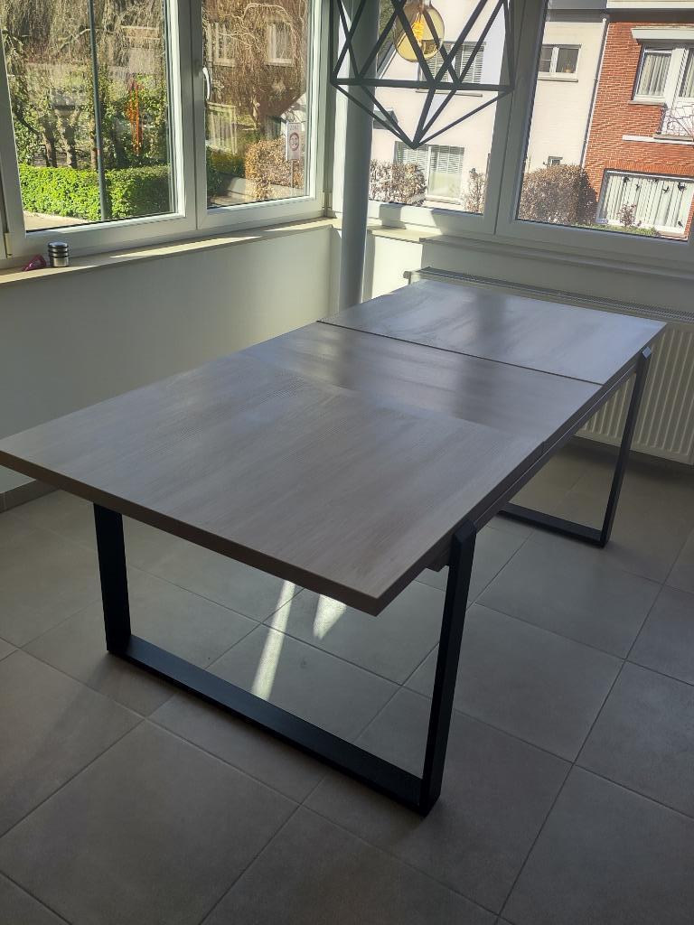 Uitschaafbare eettafel met bijpassende vitrinekast, 150 à 200 cm, Cinq personnes ou plus, Comme neuf, Enlèvement