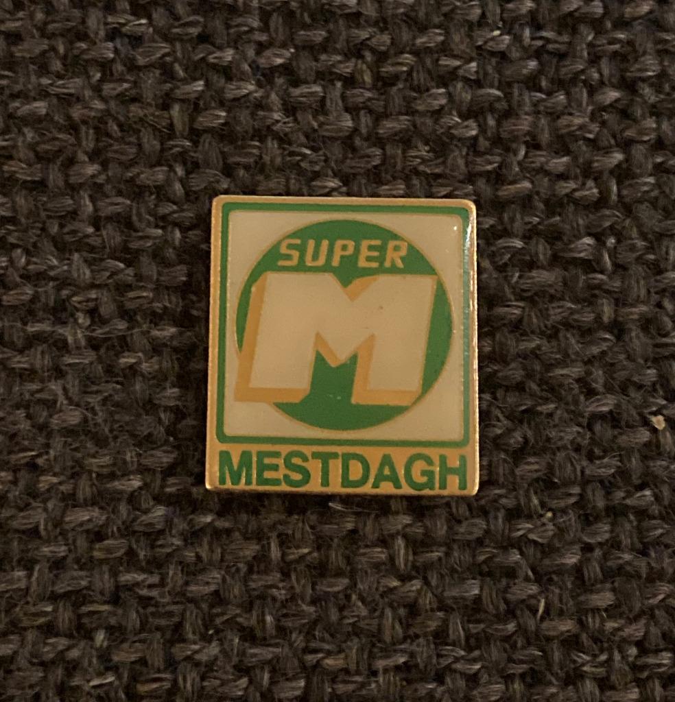PIN - SUPER M - MESTDAGH, Verzenden, Gebruikt, Overige onderwerpen, Speldje of Pin