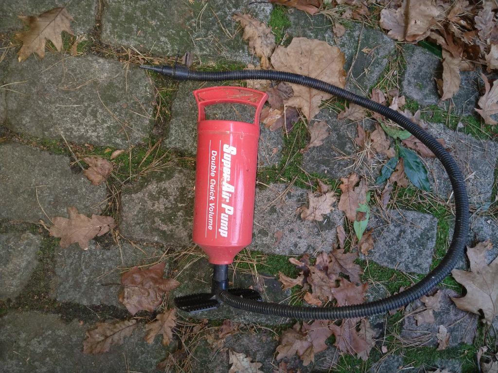 Opblaaspomp, Caravanes & Camping, Pompes à air, Enlèvement, Comme neuf, Manuellement