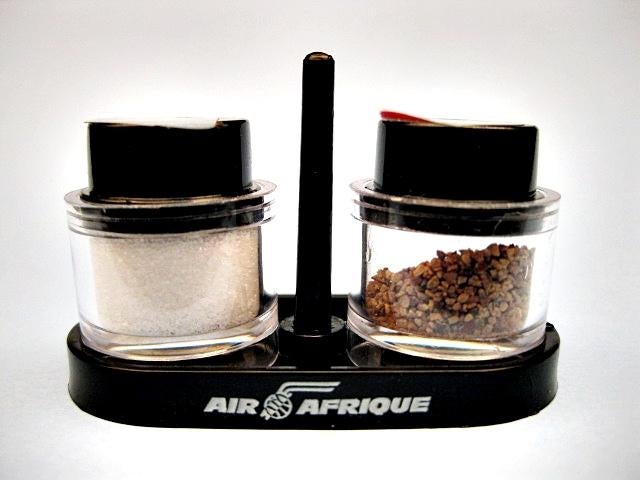 Ensemble de salières et poivrières Air Afrique, Enlèvement ou Envoi, Neuf, Autres types