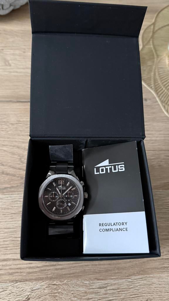 Montre lotus noir, Handtassen en Accessoires, Horloges | Heren, Ophalen, Nieuw, Staal, Staal
