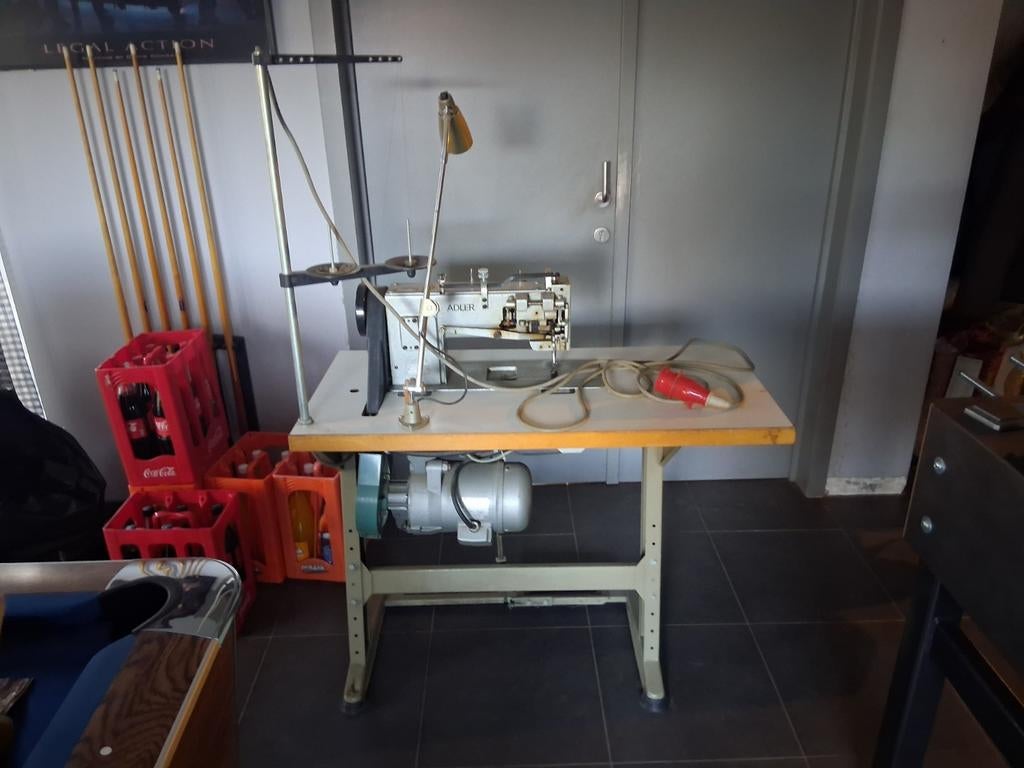 Adler 267, Enlèvement, Machine à coudre, Industrie