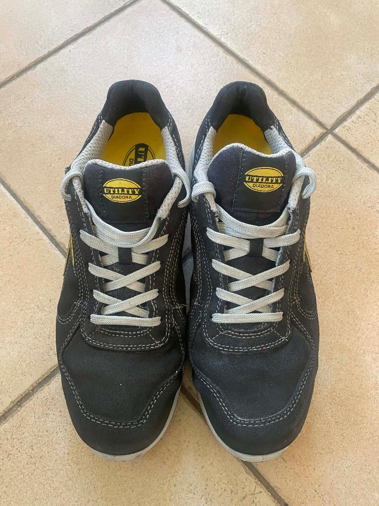 Veiligheidsschoenen Diadora maat 43, Doe-het-zelf en Bouw, Veiligheidskleding, Ophalen of Verzenden, Zo goed als nieuw