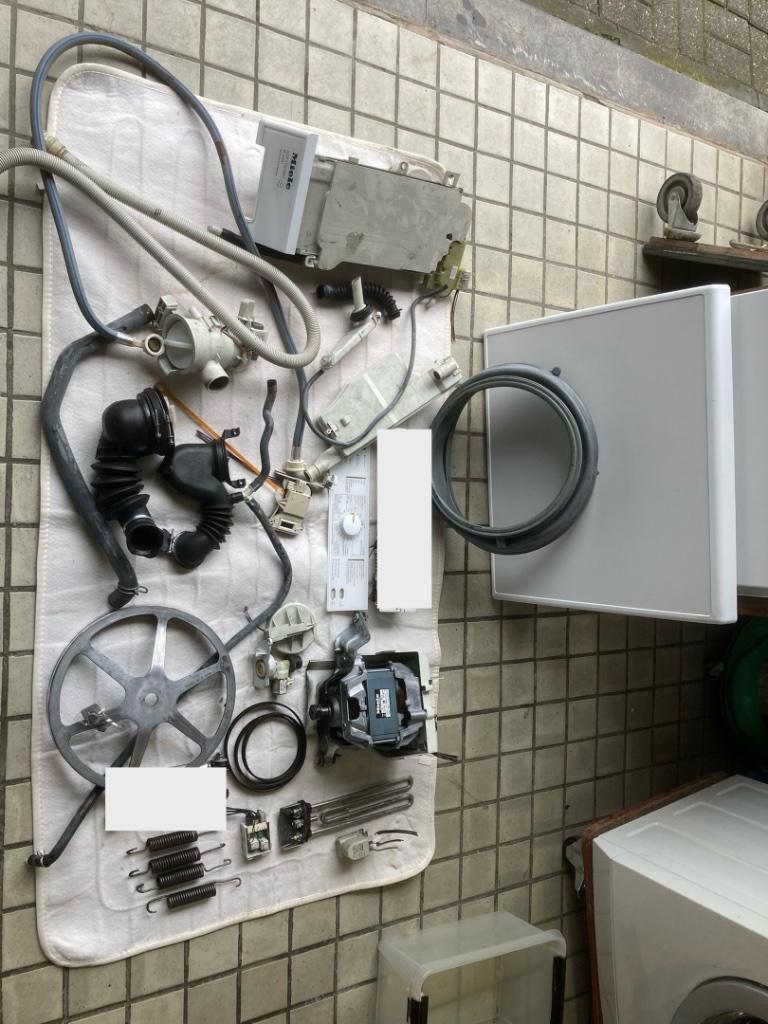 Onderdelen van Miele wasmachine W3241  W3371 e.a.  Zie lijst, Ophalen of Verzenden, Gebruikt