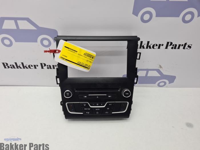 Kachel Bedieningspaneel van een Ford Mondeo, Gebruikt, -, -, Ford
