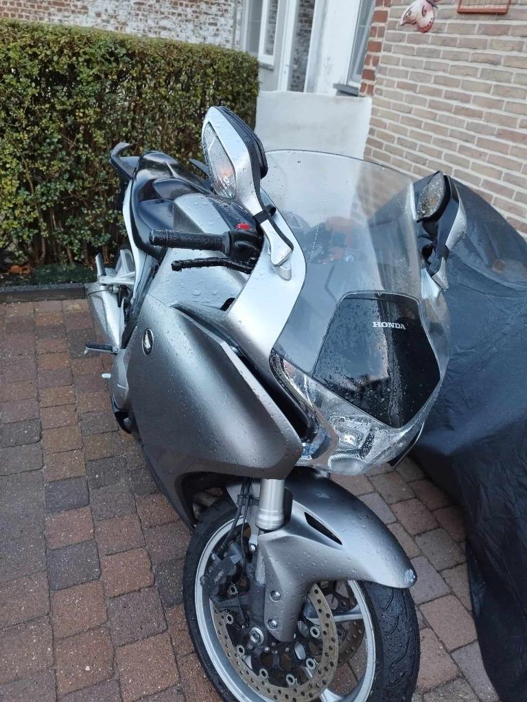Honda VFR-1200F, 4 cilinders, 1237 cc, Meer dan 35 kW, Sport