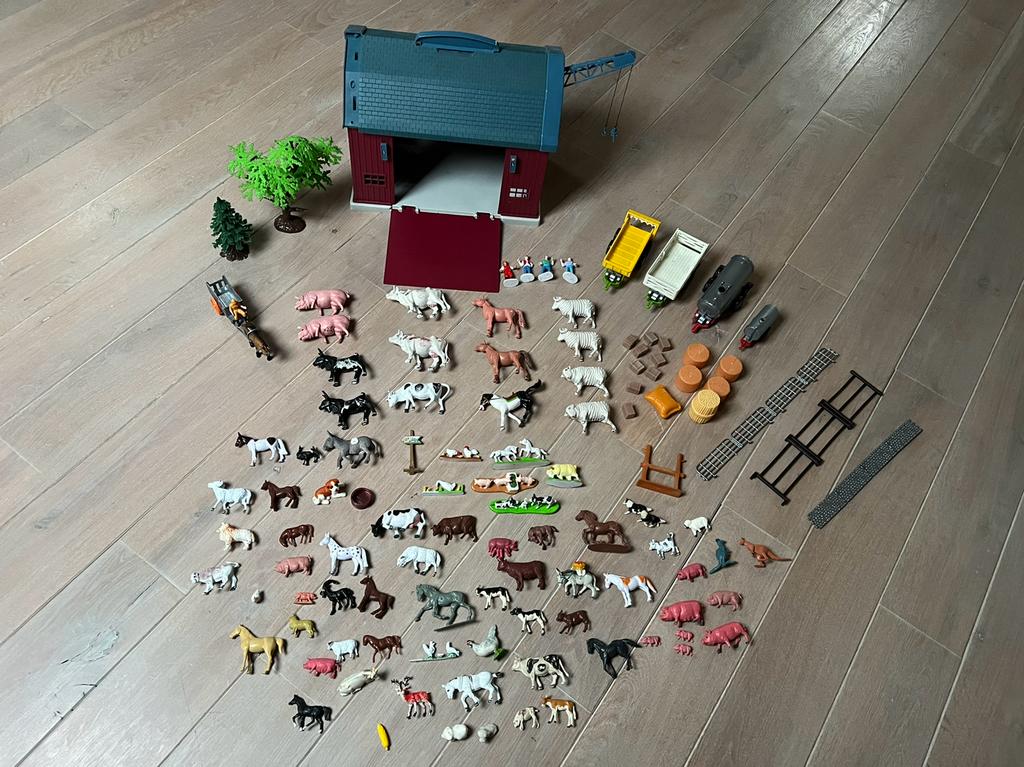 Boerderij met veel dieren en toebehoren uit 1996, Verzamelen, Speelgoed, Ophalen of Verzenden