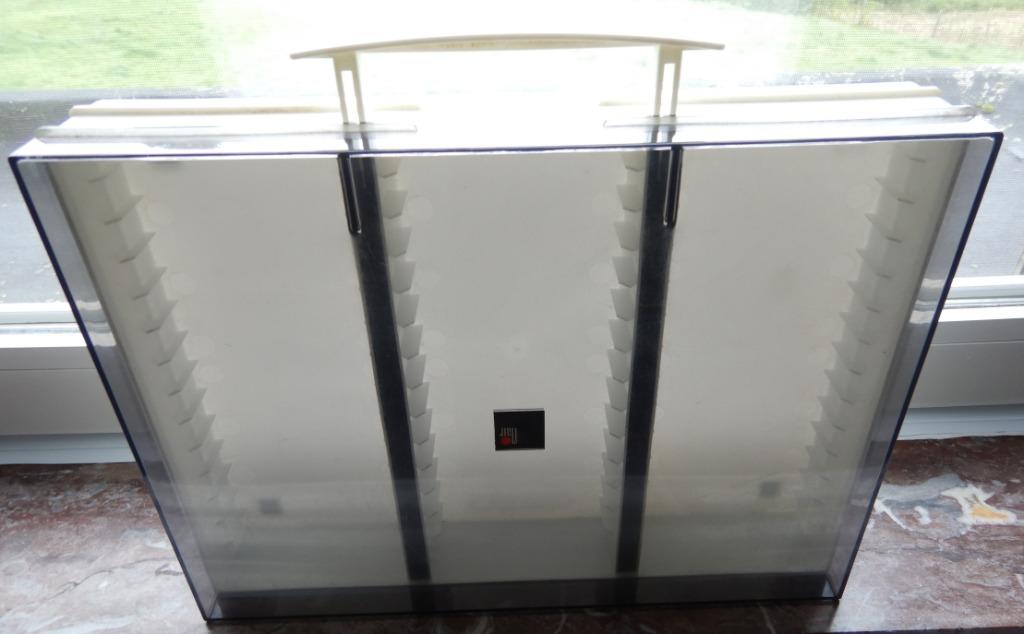 VHS K7 deurkast. 37 x 27 x 8., Ophalen of Verzenden