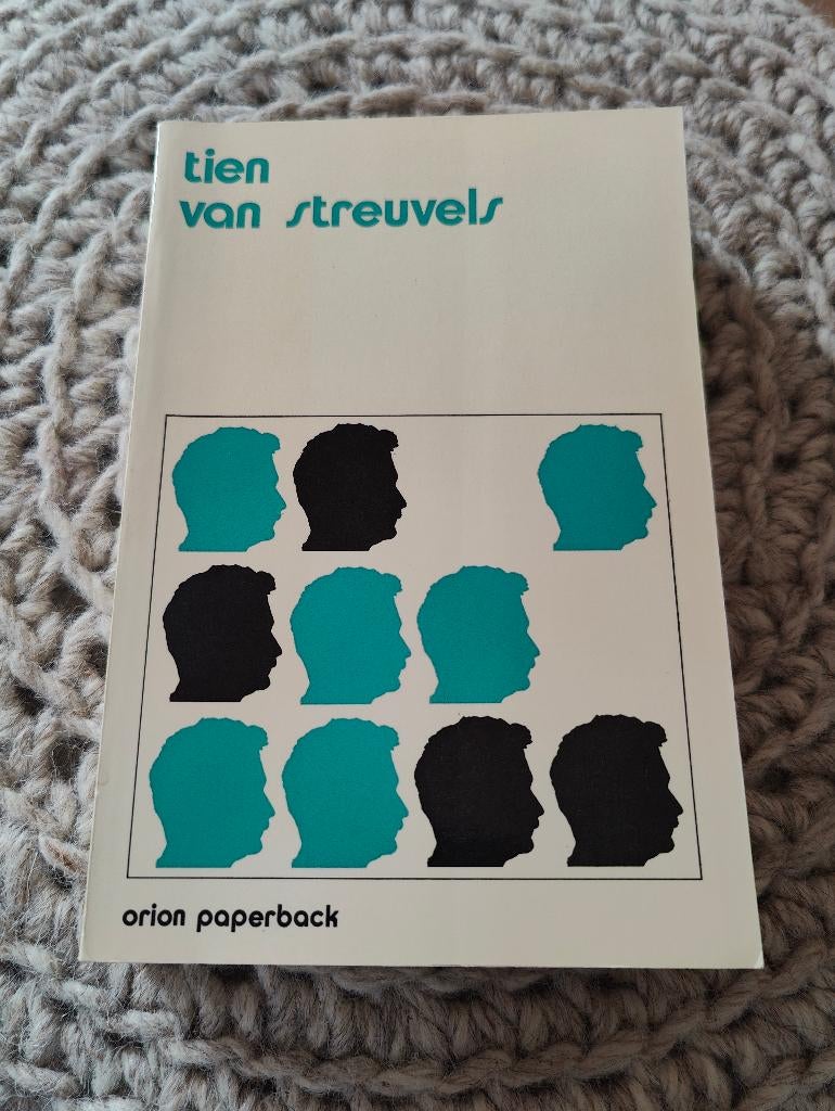 Tien van Streuvels - Stijn Streuvels, Boeken, Ophalen of Verzenden, Gelezen