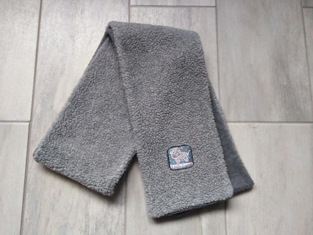 ✩ Leuke sjaal little lamb, Kinderen en Baby's, Ophalen of Verzenden, Gebruikt, Jongen, Sjaal
