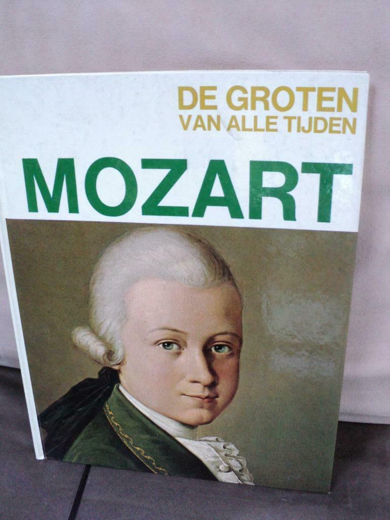 boek de groten van alle tijden Mozart, Enlèvement ou Envoi, Comme neuf, Artiste